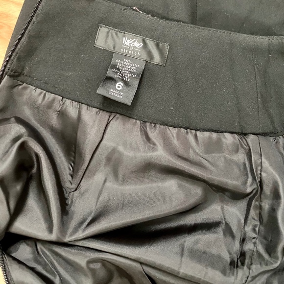 Mossimo Stretch Pencil Skirt - Picture 3 of 3